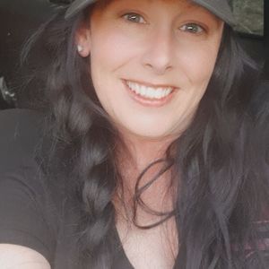 Meet your Posher, Cristina